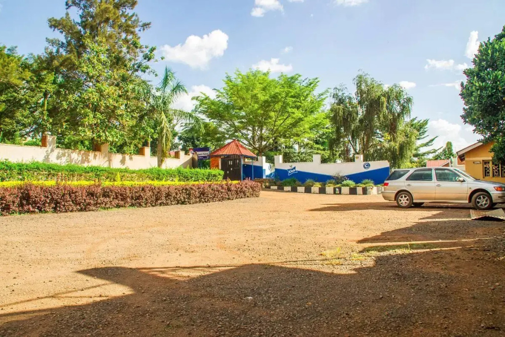 Crown Hotel Hoima
