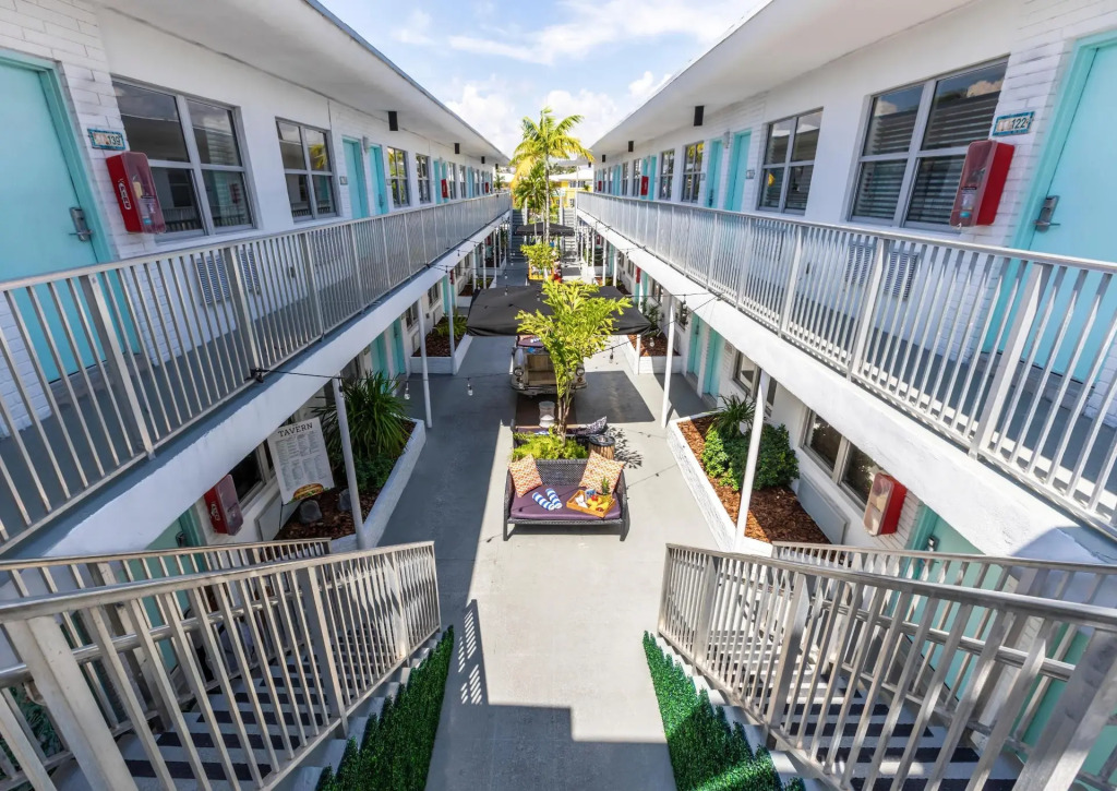 Seaside All Suites Hotel