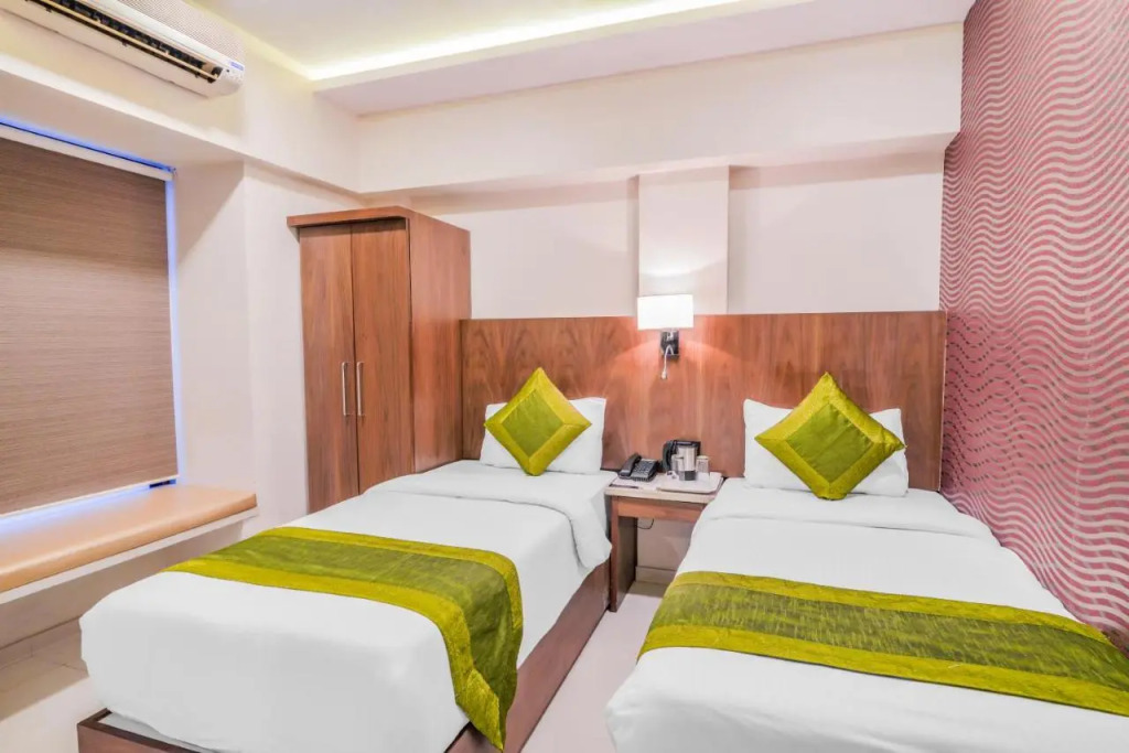 Oxford Hotel Powai