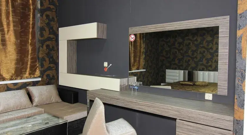 Bedroom Place Guest Rooms