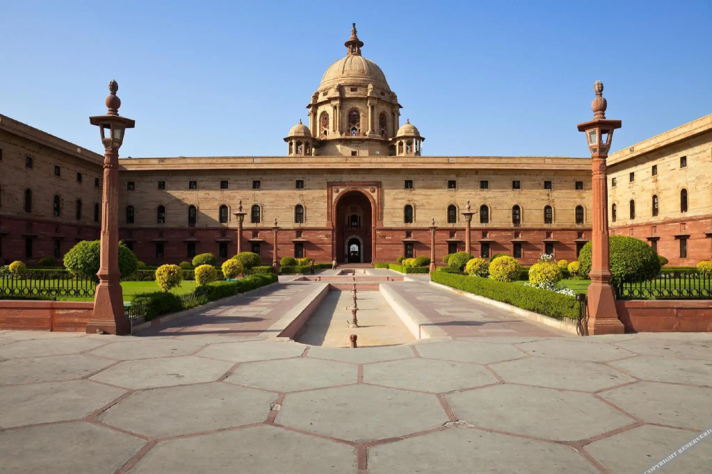 Hotel Royal India By OYO Rooms