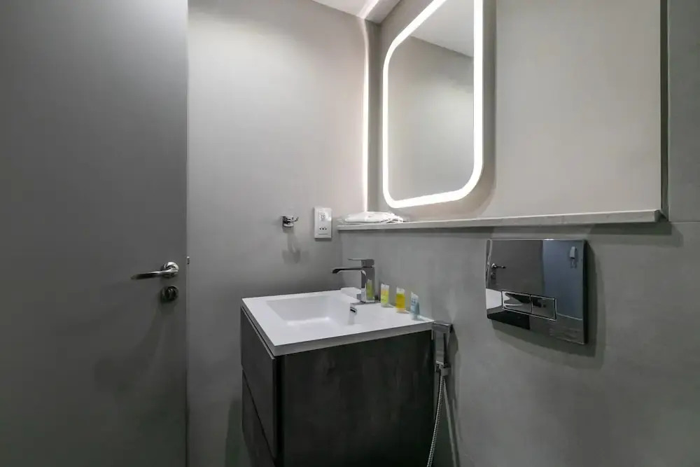 Driven Holiday Homes  Icon Tower 2 JLT