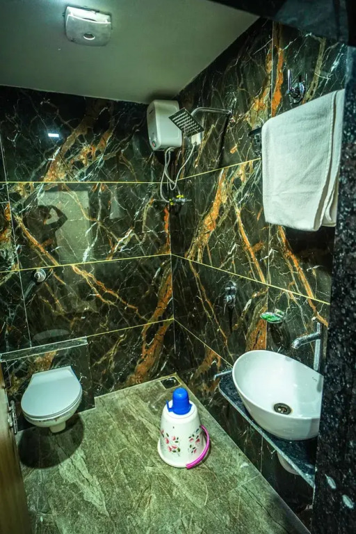 Hotel Shivaay
