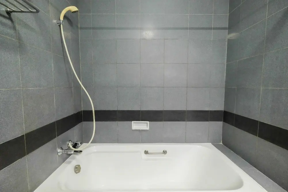 Fully Furnished and Cozy 2BR at Pondok Klub Villa Apartment