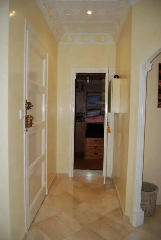 Apartment Boutrouss