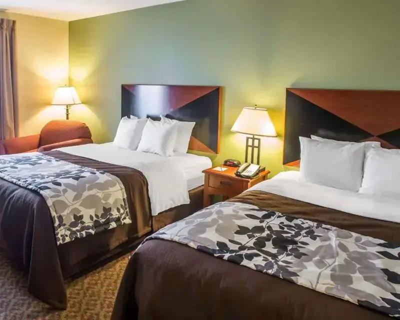 Sleep Inn & Suites Oakley Area