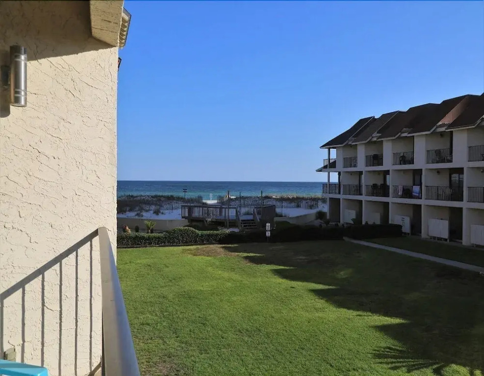 Gulfside Townhome 30 2 Bedrooms 2.5 Bathrooms Townhouse