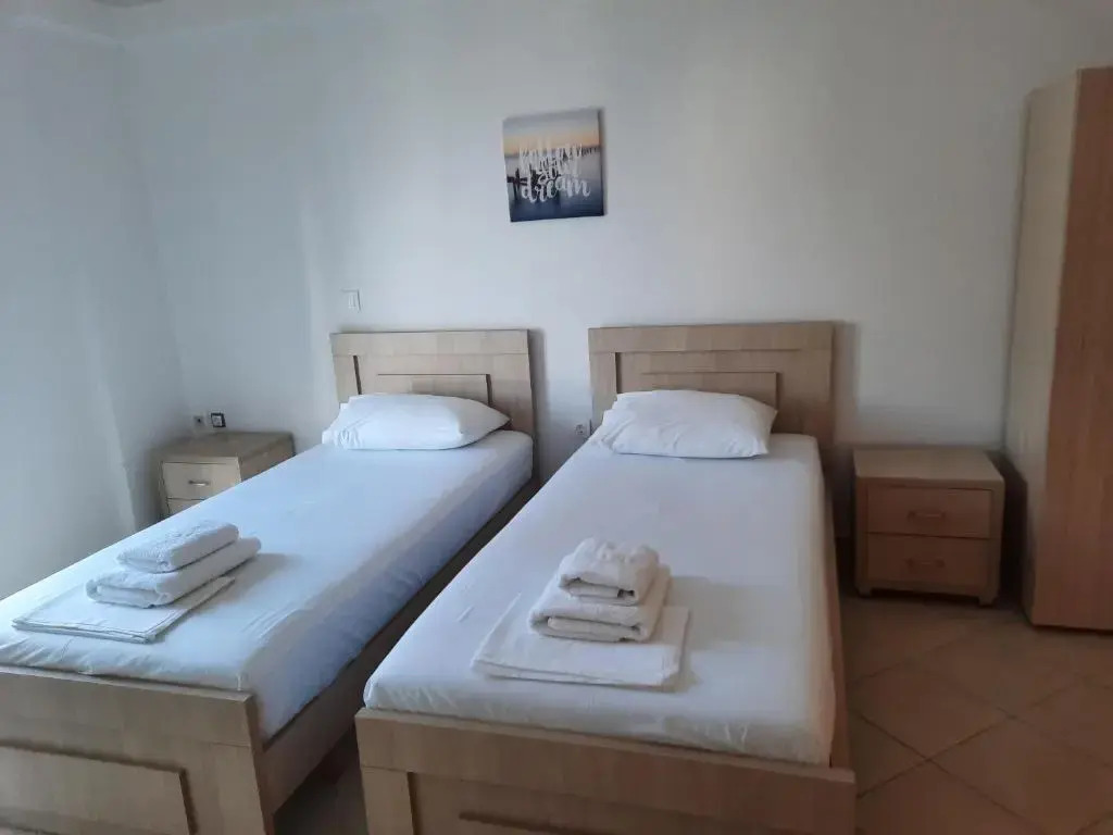 Tasos Rooms