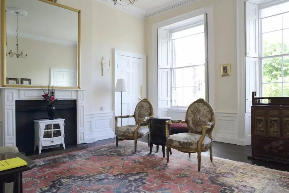 3 Bedroom Flat In City Centre