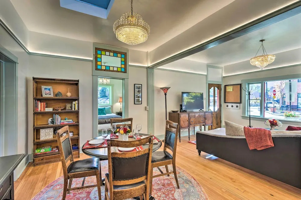 Carbondale Home - Steps to Dine, Shop & Hike!
