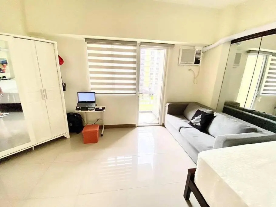 Field Residences