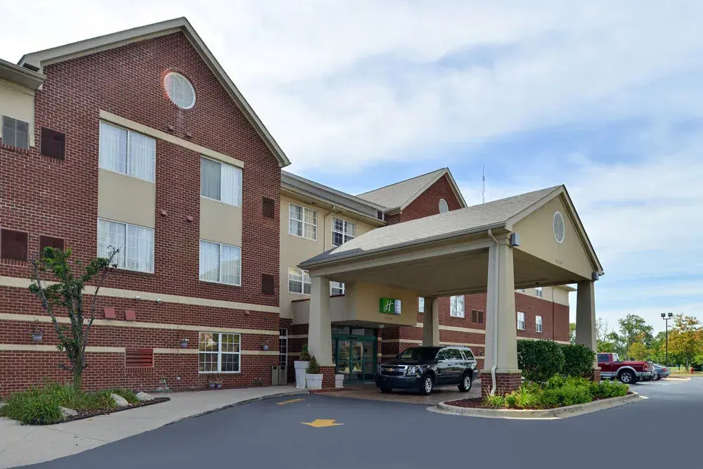 Holiday Inn Express Hotel & Suites Southfield - Detroit