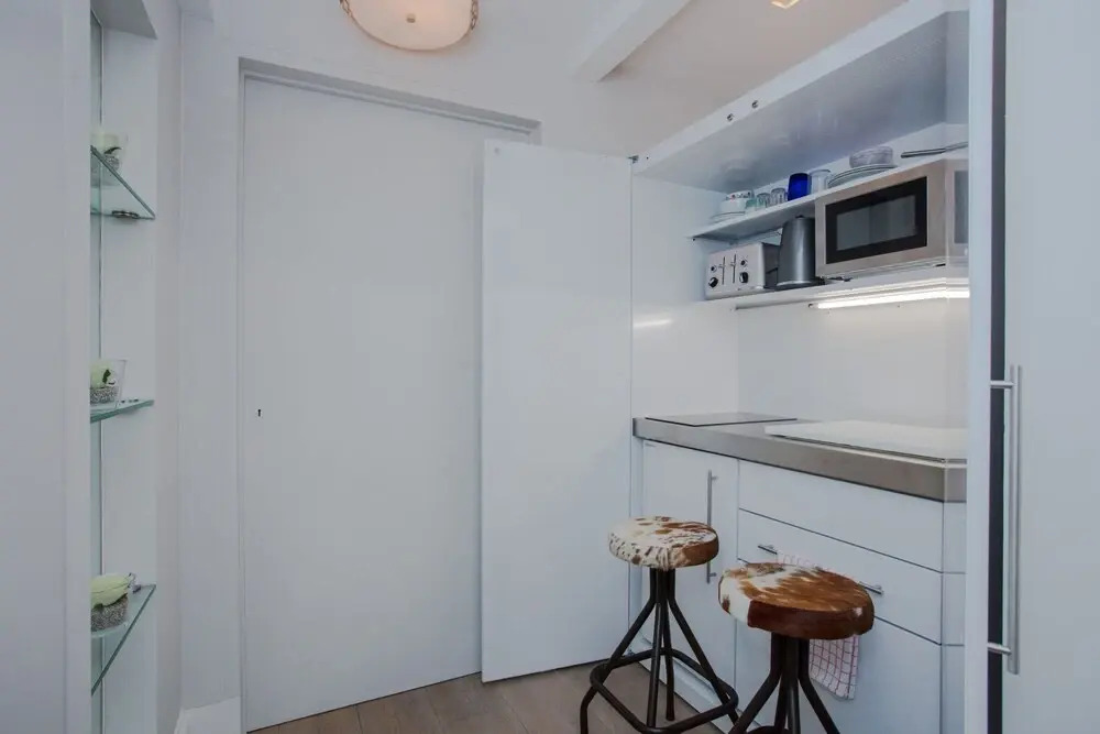 Exquisite Cadogan Square Knightsbridge Apartment