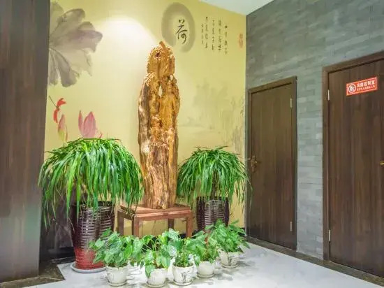 Zhou'an Cultural Boutique Hotel (Shangqiu High-Speed Railway Station)