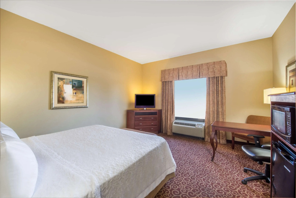 Hampton Inn & Suites Oklahoma City - South