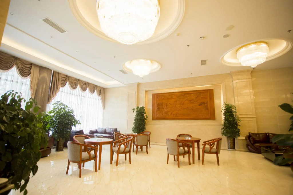 Yuhe Hotel