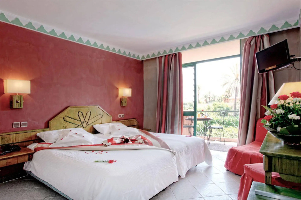 Chems Hotel