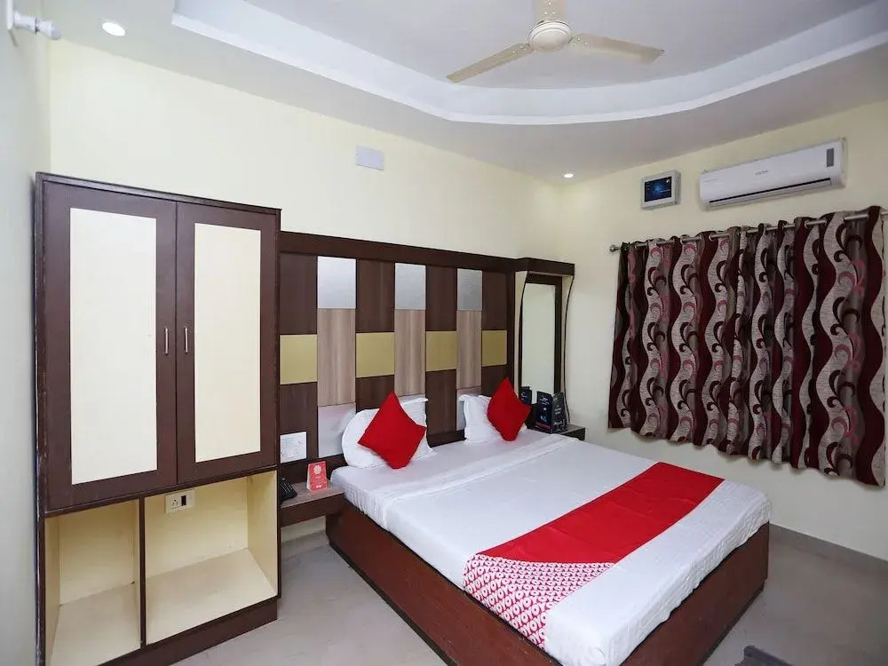 OYO 24968 Hotel Mpr