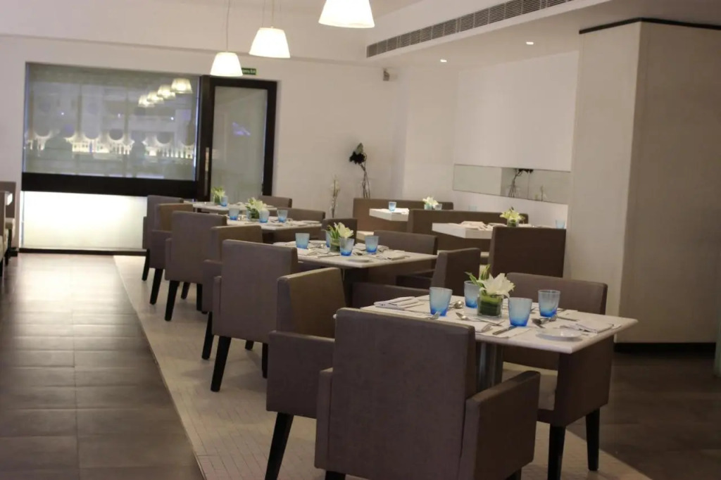 Hotel The Hans - Connaught Place, New Delhi