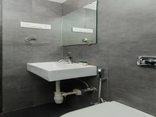 Executive Kalpataru Apt