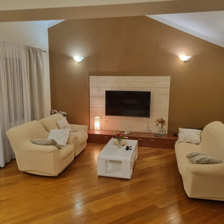 Superior Apartment Nina
