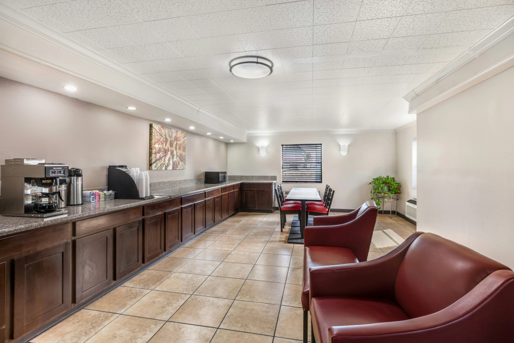 Red Roof Inn North Dallas - Park Central