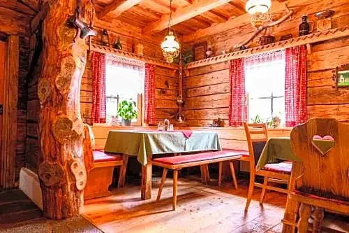 Familien und Jugendhotel Gstemmerblick