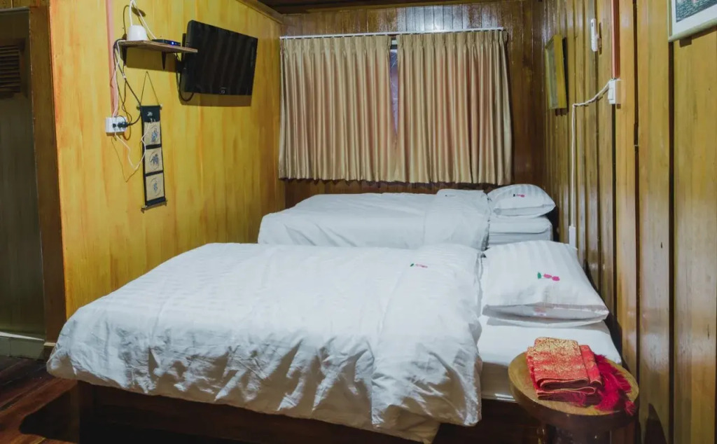 The history cafe & guesthouse