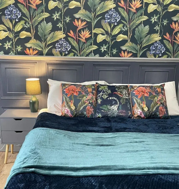 LilyRose Hotel