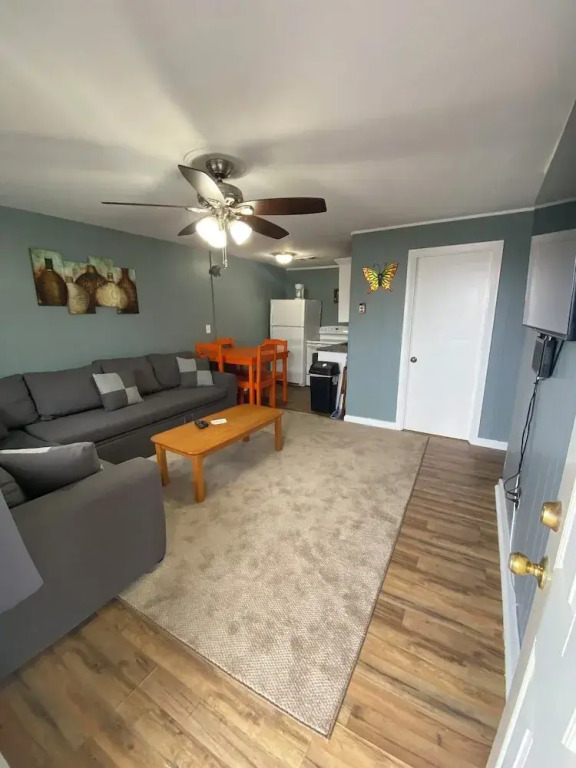 23 B ST APARTMENTS