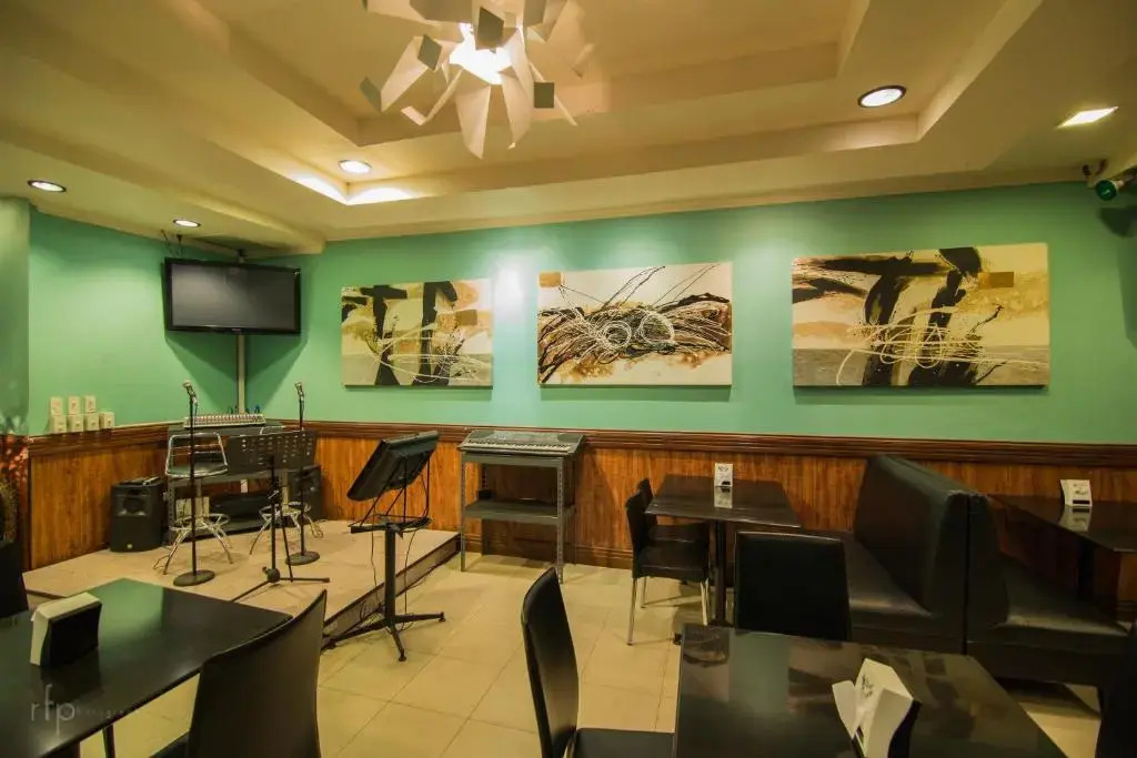 Holiday Plaza Hotel Tuguegarao City