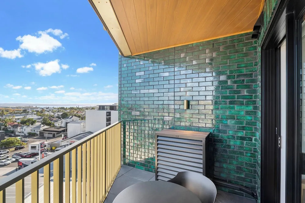 Greenhouse Apartments by Urban Rest