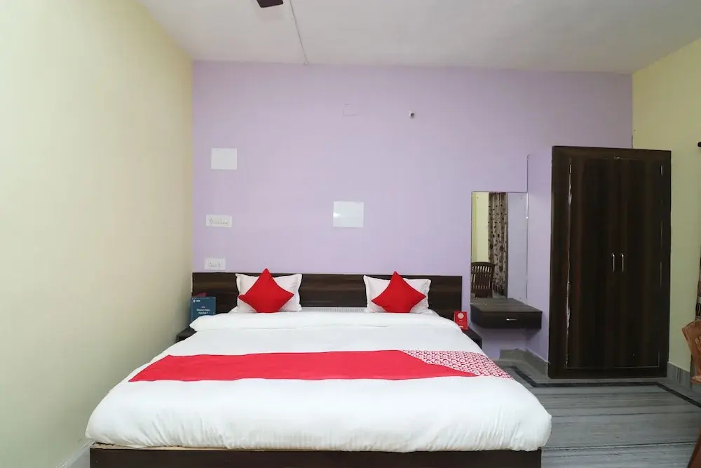 Oyo 30710 Maa Banadurga Homestay