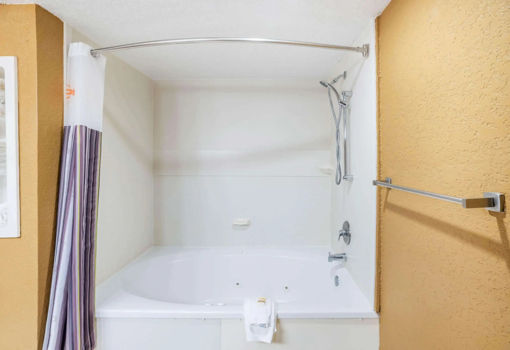 La Quinta by Wyndham Hot Springs