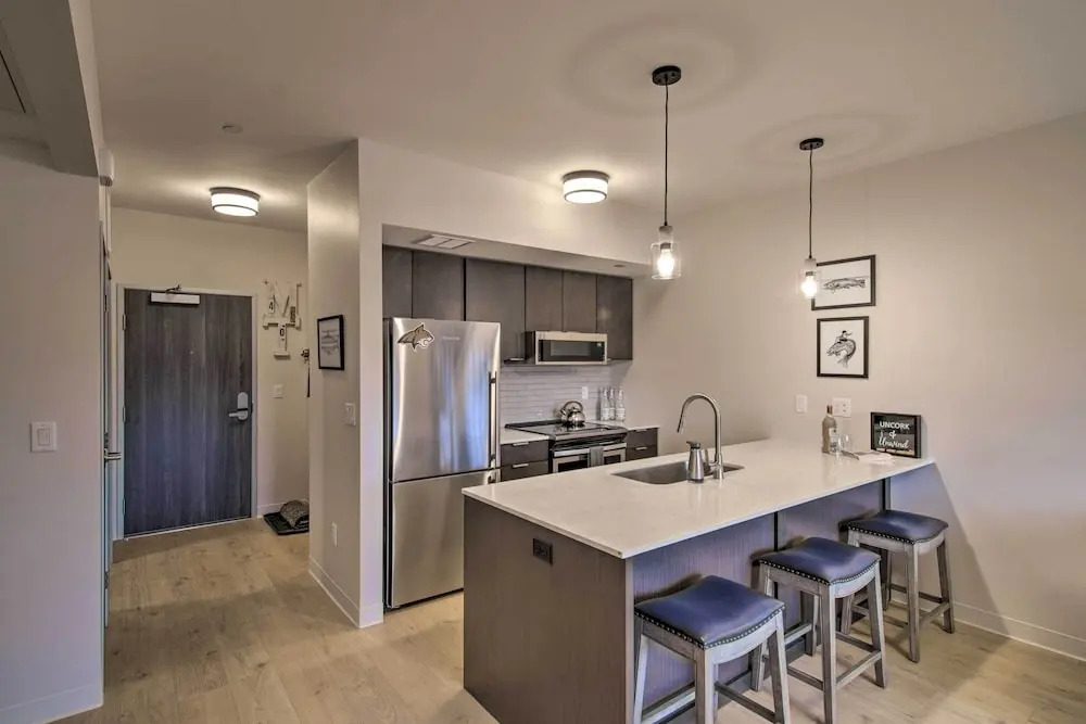 Chic Bozeman Apartment - 1 Block Off West Main St!