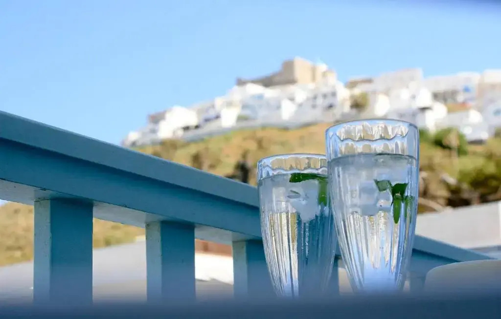 Paradissos Hotel