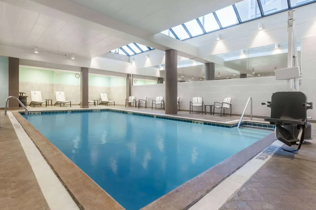 Courtyard by Marriott Pittsburgh University Center
