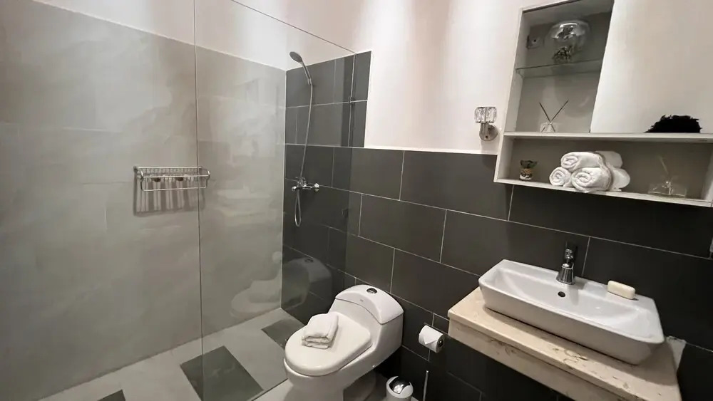 Vapor 156 Boutique Hotel