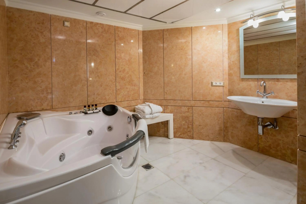 Thalassa Beach Resort & Spa