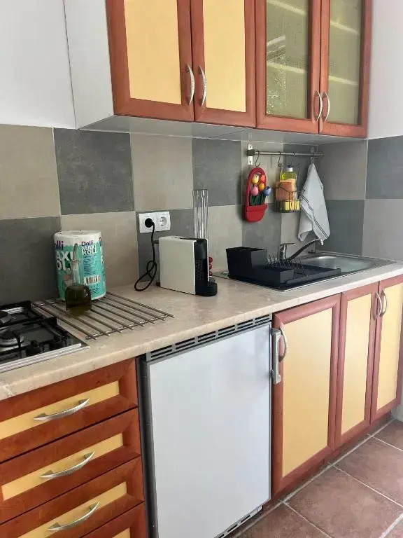 Small, 2 bedroom house, 50 m from the sea
