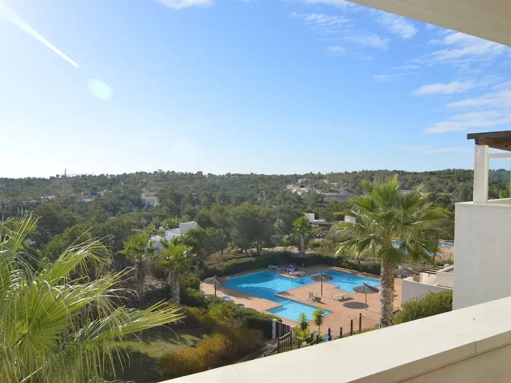 Golfside Luxury at Las Colinas