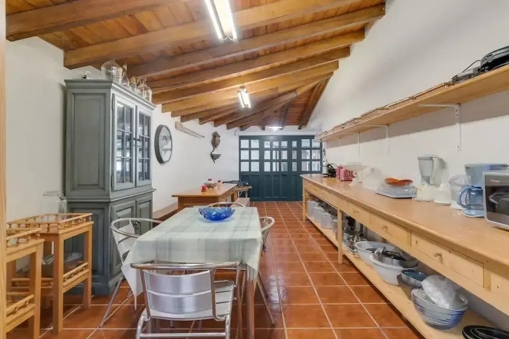 Quinta dos Abutitos in Santo Ant nio da Serra