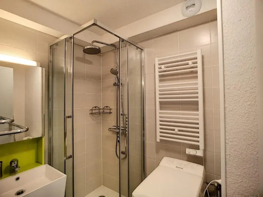 Appartement Les Menuires, 2 pièces, 4 personnes - FR-1-178-48