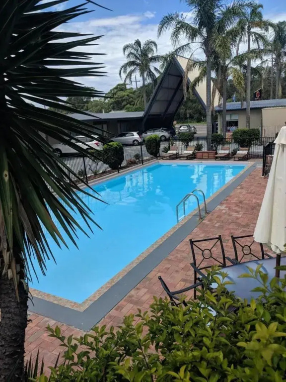 Belmont Palms Motel