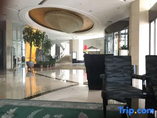 Huancheng Caston Hotel