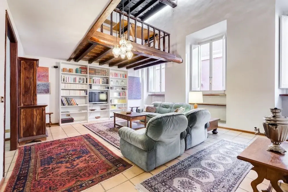 Large and Comfortable 6 Guests Flat in Trastevere