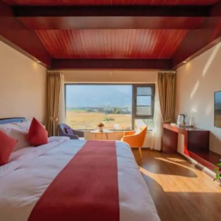 Dali Linghai Xiangyue Inn