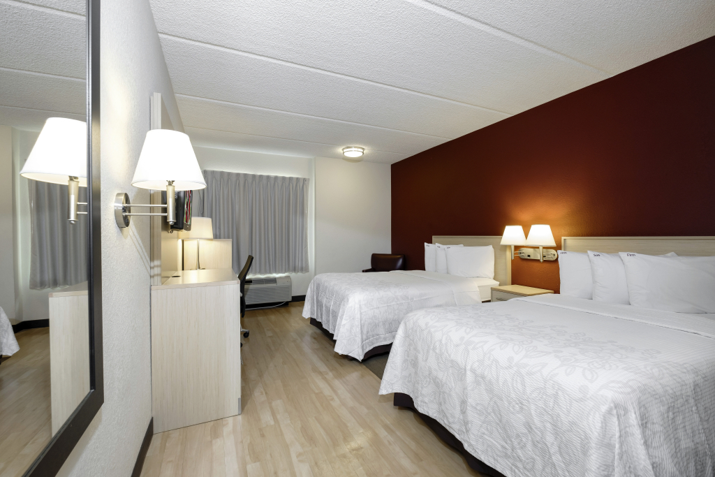 Red Roof Inn PLUS + Gainesville
