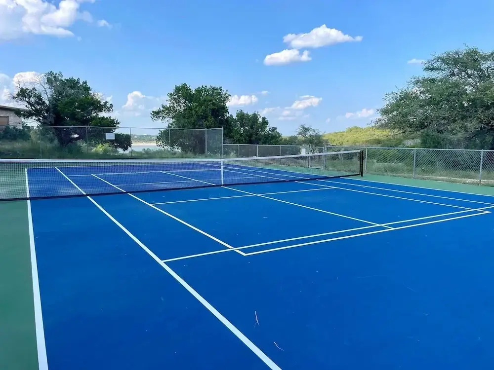 4 3 two King Beds Perfect Sunset Lake Views Pickleball Fire pit Lvl2 EV POA Pool
