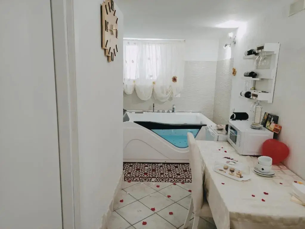 26 Suite Home